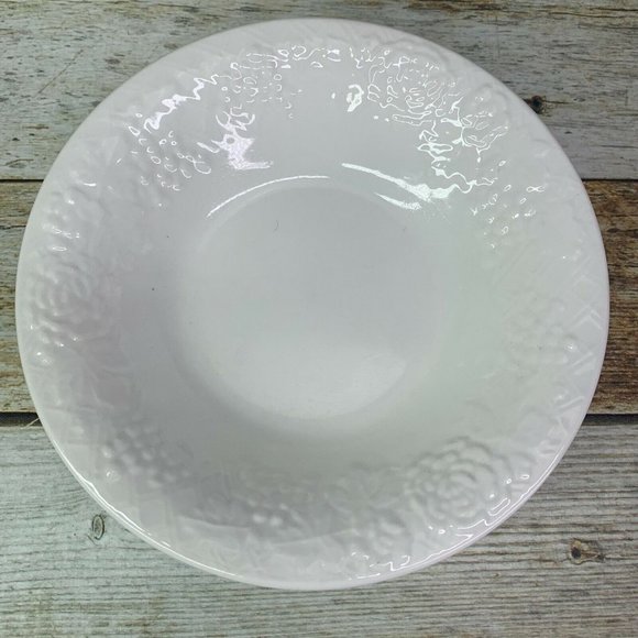 Gibson FOUR SEASONS All White Embossed Fruit Floral Rim Coupe Soup Bowl Set of 4 - Picture 6 of 16